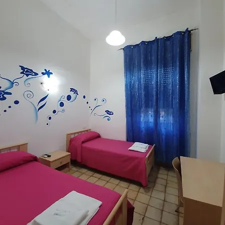 Guest house La Stazione Affittacamere